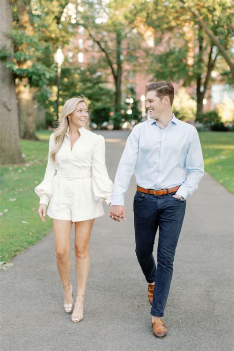 17 Tips For Choosing Your Engagement Session Outfits Boston And New