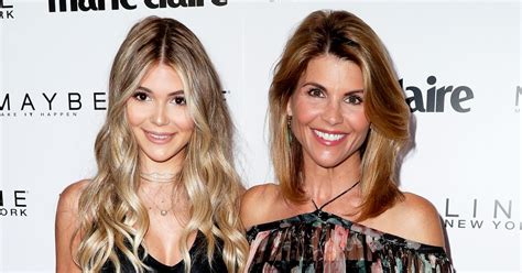 Lori Loughlin And Look Alike Daughter Olivia Jade Share A Girls Night Out