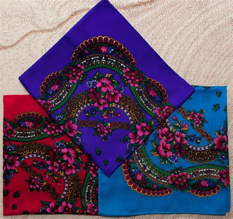 russian shawl ukrainian hustka platok babushka folk scarf etsy