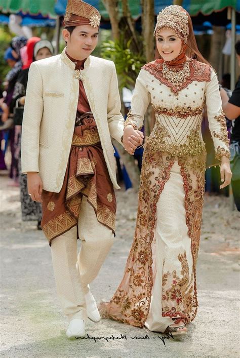 Bbw stw lgi dalam proses entar lgi vc sama orang nya bbw stw gini yg aku suka. 39 Model Baju Pengantin Muslim Untuk orang Gemuk - Ragam ...