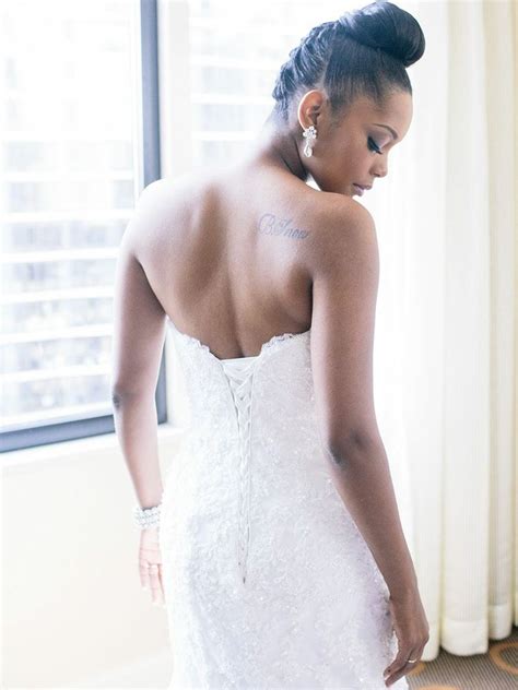 24 Tattooed Brides That Slayed Their Bridal Look