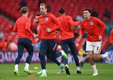 England play scotland this evening in a huge group d clash, and gareth southgate as a major selection headache on his hands. England vs Scotland LIVE: Euro 2020 teams, line-ups and ...