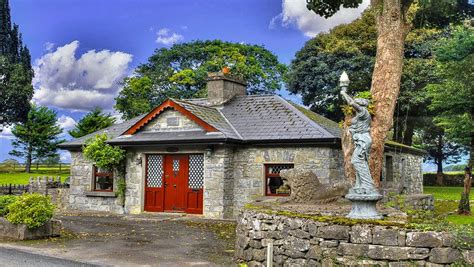 Authentic Irish Stone Cottage 30 Mins From Galway Wifi Parking