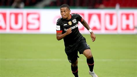 Aug 09, 1997 · leon bailey, 23, from jamaica bayer 04 leverkusen, since 2016 right winger market value: Leon Bailey quarantined in Jamaica after Bolt party ...