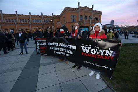 Marsz Polaków We Wrocławiu 2022 Tysiące Osób Przeszło Przez Stolicę Dolnego Śląska Gazeta