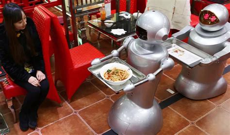 why robot restaurants is a failing concept in india