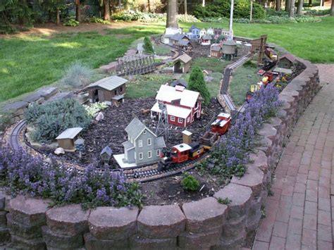 The comprehensive garden railway service for g scale (g45 & 64), gauge 1, 16mm, 5 inch and 7.25 inch ride on locomotive enthusiasts. small garden railroad - Google Search in 2020 | Garden railroad, Garden railway, Garden trains