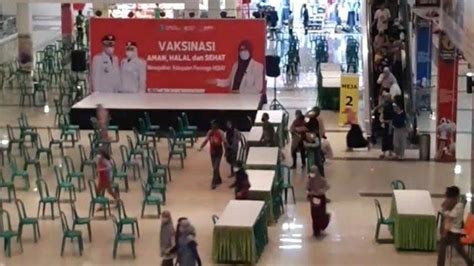 Gempa berkekuatan m 6,2 mengguncang blitar, jawa timur, kemarin malam. Tag: TribunMadura.com - Pengunjung Mall Ponorogo City ...