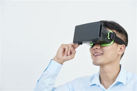 Mengenal Virtual Reality Dunia Khayalan Hasil Teknologi Masa Kini
