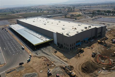Amazons New Huge Fulfillment Center Comes To Bay Area