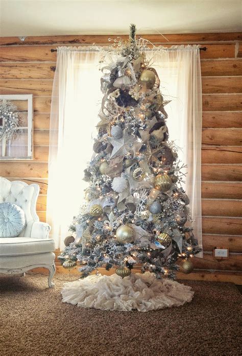 50+ shabby chic christmas crafts ideas for charming winter home decor 2018. Shabby Chic Christmas Tree | Shabby chic christmas tree ...