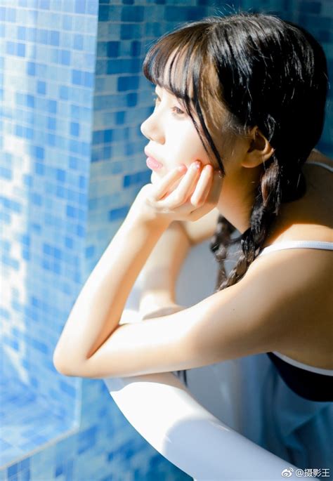 日本少女泳衣湿身萝莉写真集 日本少女 写真集 萝莉 新浪新闻