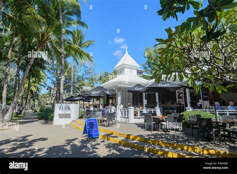 View Of Vivo Restaurant At Palm Cove Cairns Northern Beaches Far North Queensland Fnq Qld