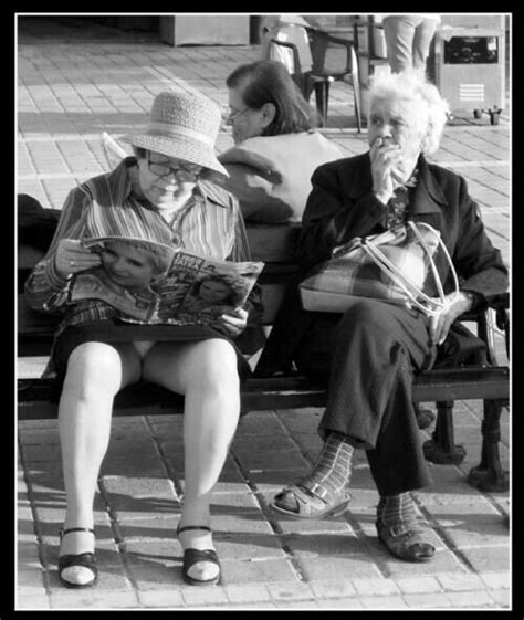 Pin By Rita On Black And White Pics Old Lady Humor Photo Old Women