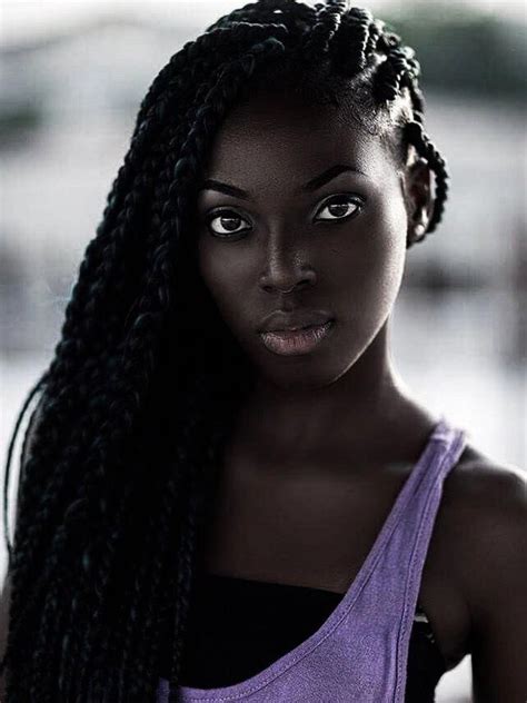 Bella Donna Africana Dalla Pelle Oscura Nuda Foto Di Donne