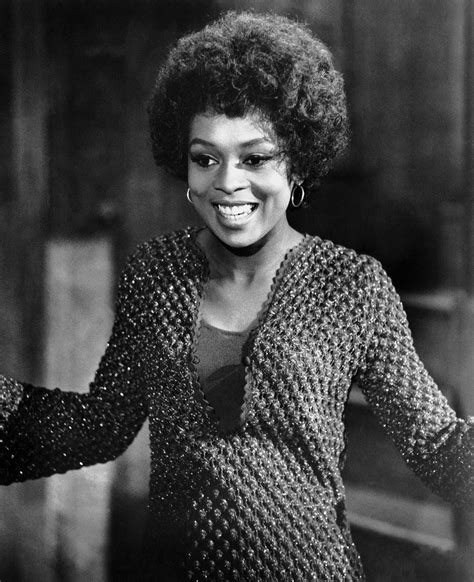 Pin On Lola Falana The Essential Queen