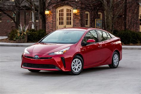See the full review, prices, and listings for sale near you! 2019 Toyota Prius: Review, Trims, Specs, Price, New ...
