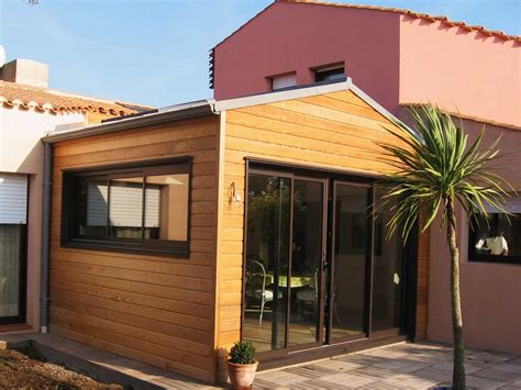 Cette extension peut bien évidemment être réalisée par un professionnel, ou vous pouvez encore faire l'acquisition d'une extension ossature bois en kit. Extension Ossature Bois en Vendée - Ossature Bois ...