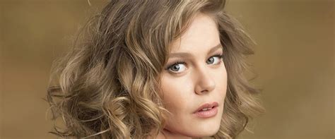 Burcu biricik, dizi ve sinema oyuncusu. Burcu Biricik: Kıyafete verilen paraya acıyorum | NTV