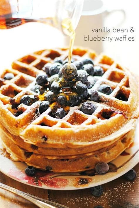 Easy Yeasted Belgian Waffles Recipe / How to Prepare Perfect Yeasted Belgian Waffles Recipe