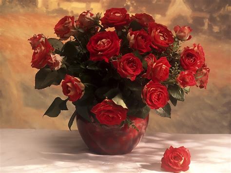 3200x2210 Roses Flowers Bouquet Vase Sharpness Wallpaper