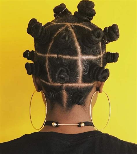 Typically speaking, if the hair is short, you should use smaller sections, while women with long hair can opt for larger sections. Pin on Bantu Knots Hairstyles
