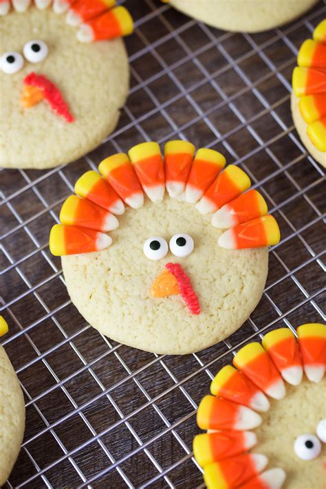 Thanksgiving Cookie Ideas to Add to Your Turkey Day Baking Lineup