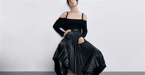 Zara malaysia sales december 2019. In vs. Out: Diese Zara-Trends shoppen wir 2020 - und diese ...