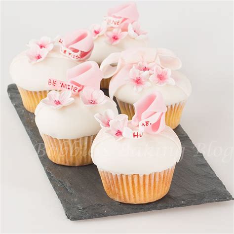 7% off mechzone 71 keys cherry blossoms keycap set oem profile pbt sublimation keycaps for mechanical keyboards 54 reviews cod. Cherry Blossom Fortune Cupcakes | Cookie tutorials ...