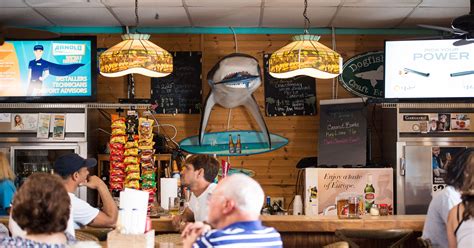 Sharky's near Fort Pierce is perfect beach restaurant | Laurie's Stories