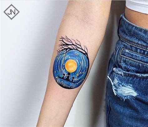 44 Examples Of Inspirational And Unique Moon Tattoo Ideas & Meaning