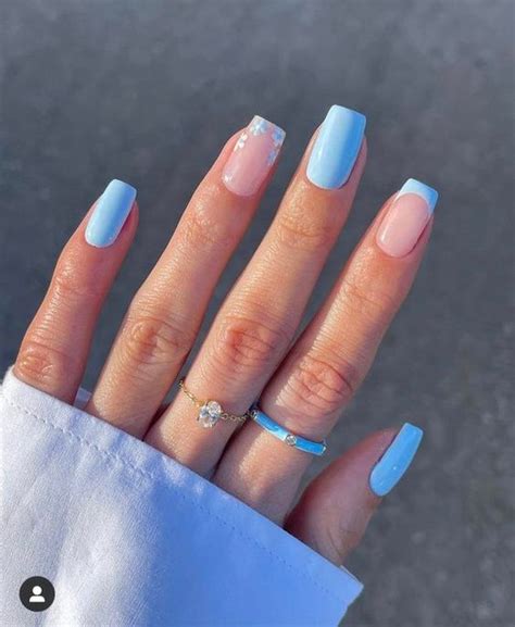 Gorgeous Blue Nails For A Refreshing Manicure