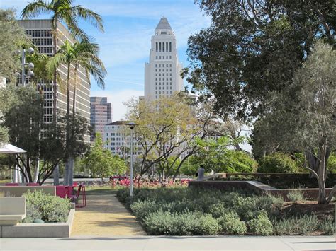 10 Parks And Gardens To Visit In Los Angeles Public Space Green