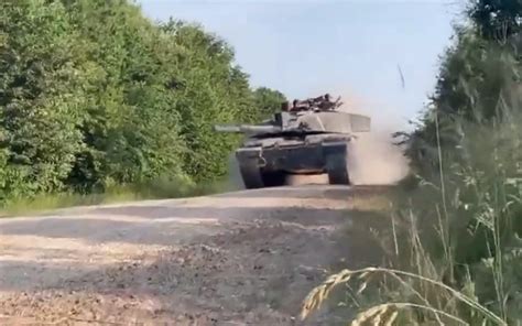 British Challenger 2 Tanks Seen On Ukraine Battlefield For First Time