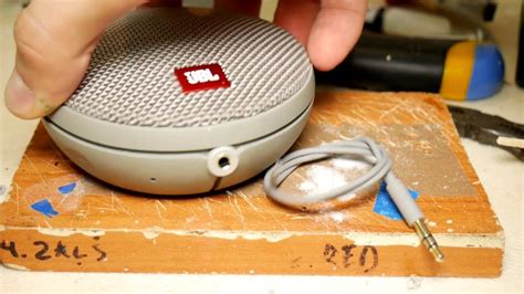 How To Make Jbl Clip 2 Speaker Removable Cable Mod Diy Youtube