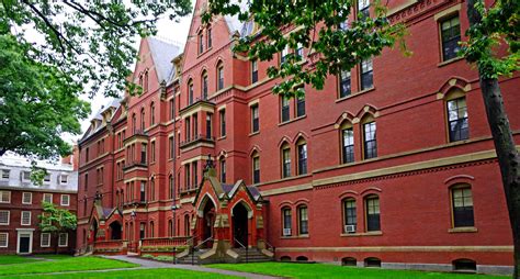 Harvard planning to launch digital courses for India