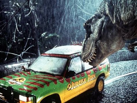 20 Years Later Jurassic Park Reopens In 3 D