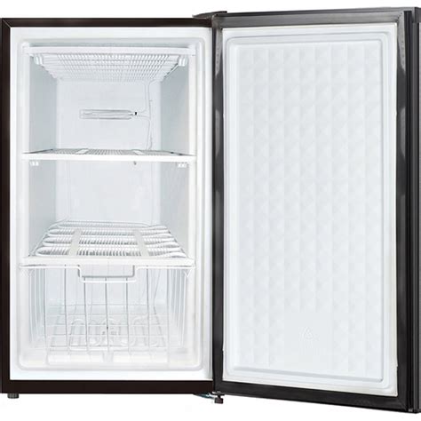 Midea 30 Cu Ft Compact Single Reversible Door Upright Freezer In