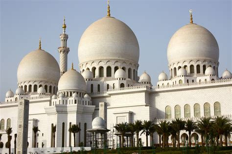 Welcome To The Islamic Holly Places Sheikh Zayed Mosque Abu Dhabi