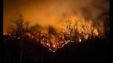 More Than 26000 Acres Burning In Wildfires Across Tennessee