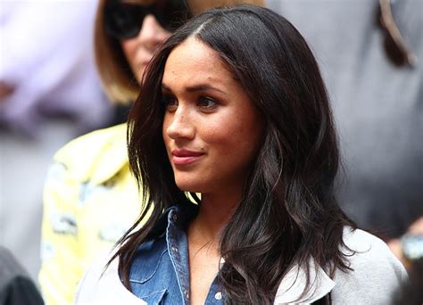 meghan markle clutched archie as she suffered miscarriage in july