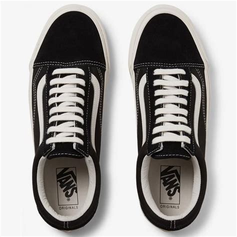 How to find shoelace lengths for vans trainers. How To Lace Vans Sneakers (The Right Way) - PolyTrendy