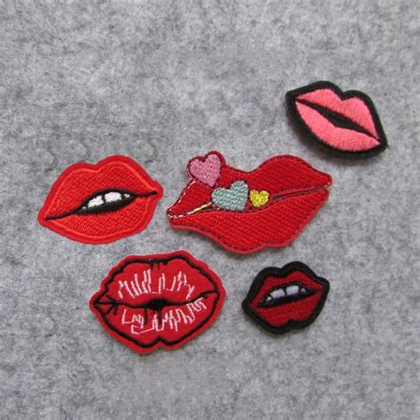 High Quality Lips Patches For Clothing Iron On Embroidered Appliques