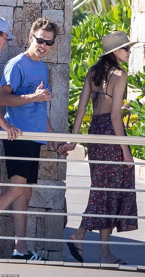 Kaia Gerber Gets Cheeky In Thong Bikini While Hand In Hand With Beau Austin Trends Now