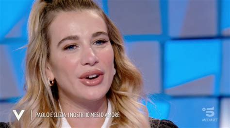 Clizia incorvaia e paolo ciavarro si lasciano andare a tenerezze e intense emozioni. Clizia Incorvaia, dichiarazione per Paolo Ciavarro: "Sono ...