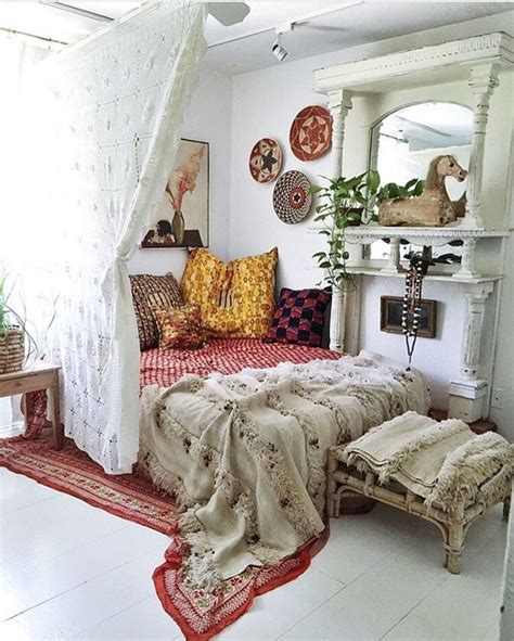 They're only adding to the patina! 20 Gorgeous Boho Bedroom Decorating Ideas