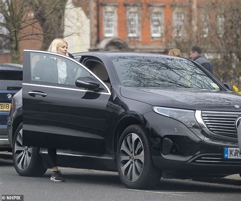 Holly Willoughby Trades Her Gas Guzzling Mercedes G Wagon For A New £