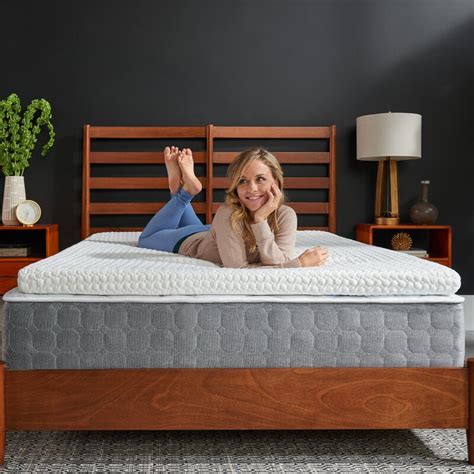 In fact, most of the company's bedding technology can be traced back to its original work with nasa helping to develop a soft, supple material for aircraft seats. Tempur-Pedic TEMPUR-Adaptive Comfort 3" Memory Foam ...