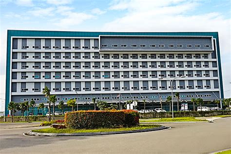 Bunga ini istimewa (karena dulu) hanya dimiliki serta ditanam. Ciputra Mitra Hospital, Banjarmasin • Hospitals, Projects ...