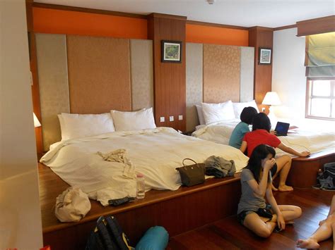 Stay in hotels and other accommodations near fort lukut, port dickson army museum, and sri anjeneayar temple. Property type vacation hotel- vacation/spa hotel- vacation ...